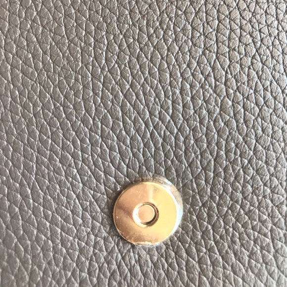 NEW TORY BURCH TAUPE Crossbody Bag - Picture 9 of 10